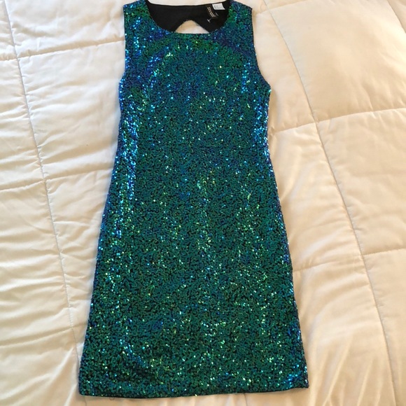 H&M Dresses & Skirts - Sequin Dress